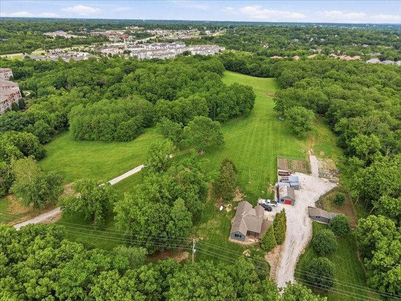 6121 Klamm Rd, Kansas City, MO 64152