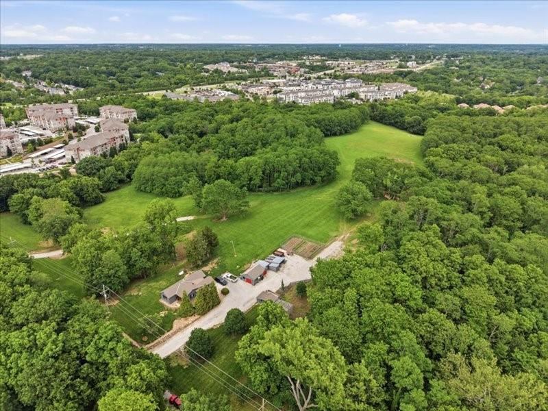 6121 Klamm Rd, Kansas City, MO 64152