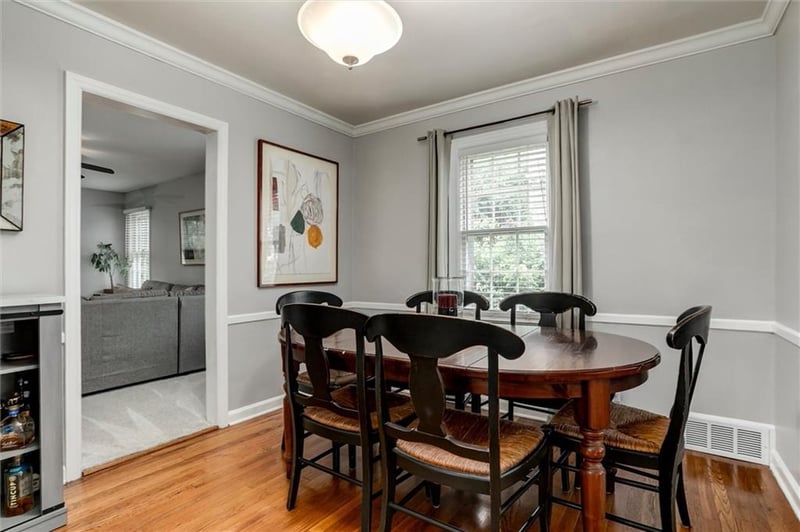 8309 Belleview Ave, Kansas City, MO 64114