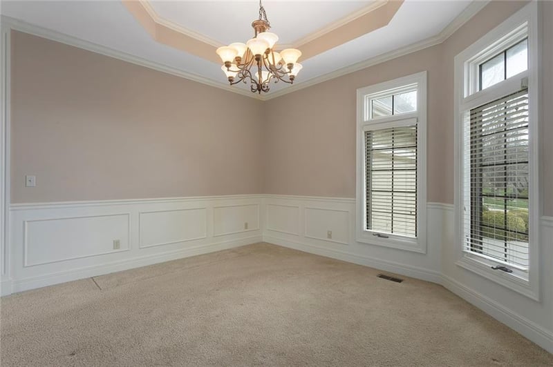 8915 94th Ter, Kansas City, MO 64157