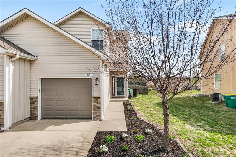 1701 127th St, Kansas City, KS 66109