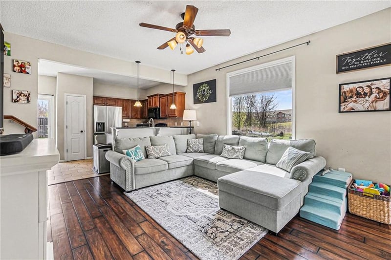 1701 127th St, Kansas City, KS 66109