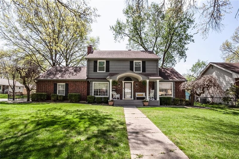 2703 68th Ter, Kansas City, MO 64119