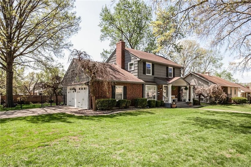 2703 68th Ter, Kansas City, MO 64119