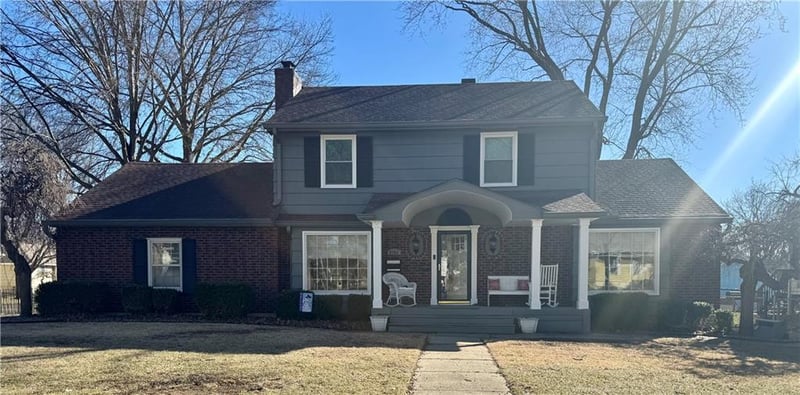 2703 68th Ter, Kansas City, MO 64119