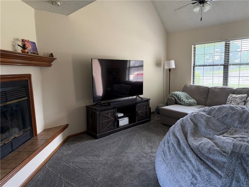 3605 Jackson St, Blue Springs, MO 64015