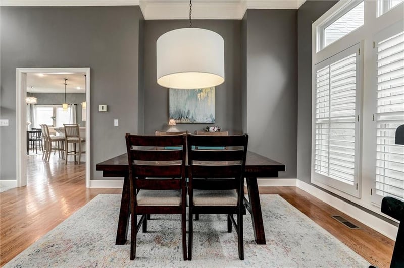 700 Winterstar Dr, Lee's Summit, MO 64081