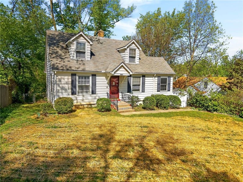 3634 College Ave, Kansas City, MO 64117