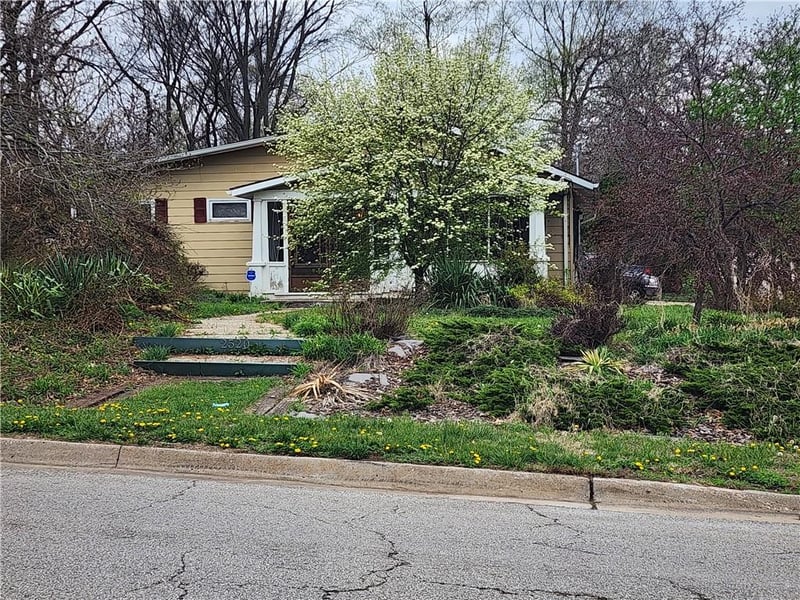 2520 N 27 St, Kansas City, KS 66104