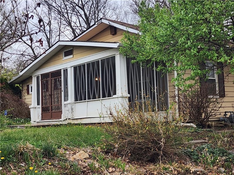 2520 N 27 St, Kansas City, KS 66104