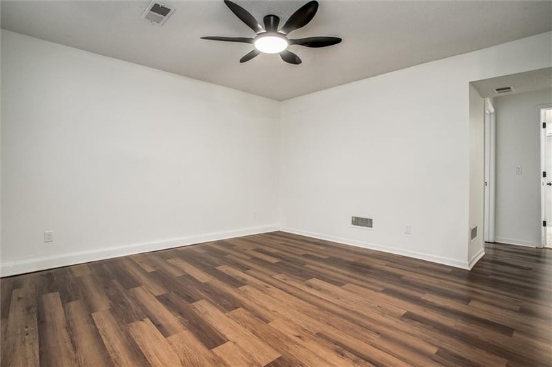 13908 Dundee Cir, Grandview, MO 64030