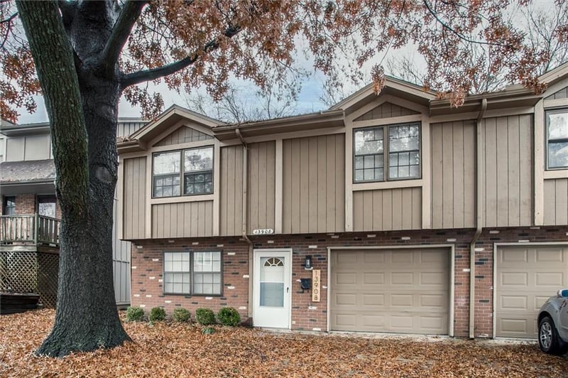 13908 Dundee Cir, Grandview, MO 64030