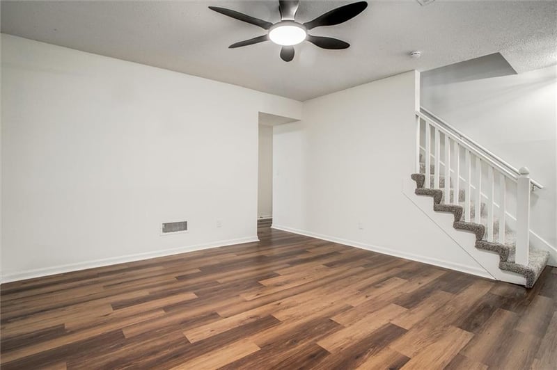 13908 Dundee Cir, Grandview, MO 64030