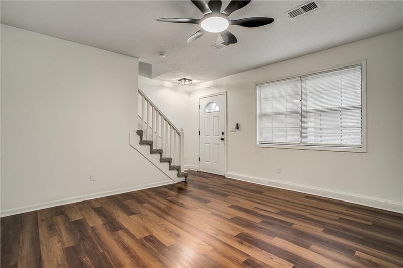 13908 Dundee Cir, Grandview, MO 64030