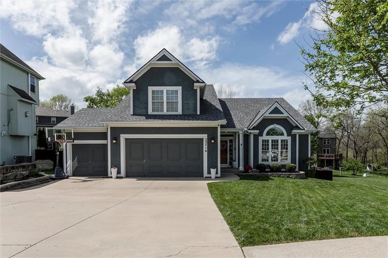 23716 53rd St, Shawnee, KS 66226