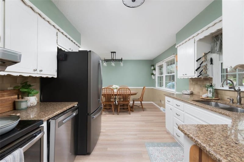 3912 Christopher Cir, Independence, MO 64055