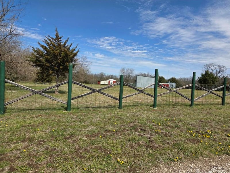 1449 Indian Rd, Fort Scott, KS 66701