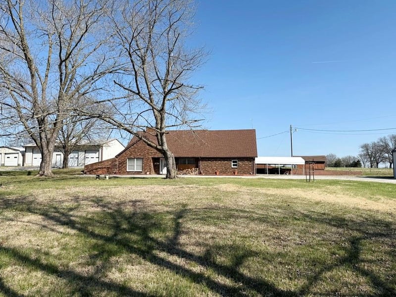 3705 150 Rd, El Dorado Springs, MO 64744