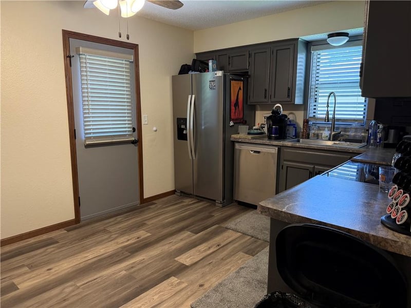 2313 - 2315 6th St, Blue Springs, MO 64014
