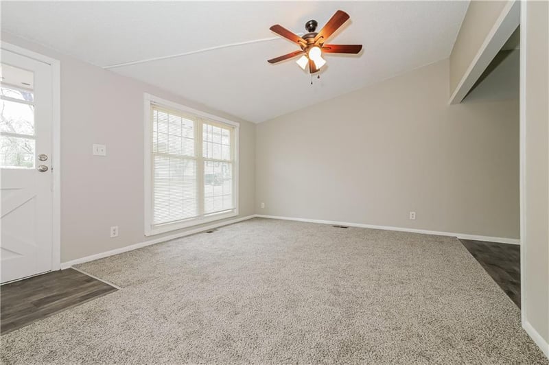 9411 Farley Ave, Kansas City, MO 64138