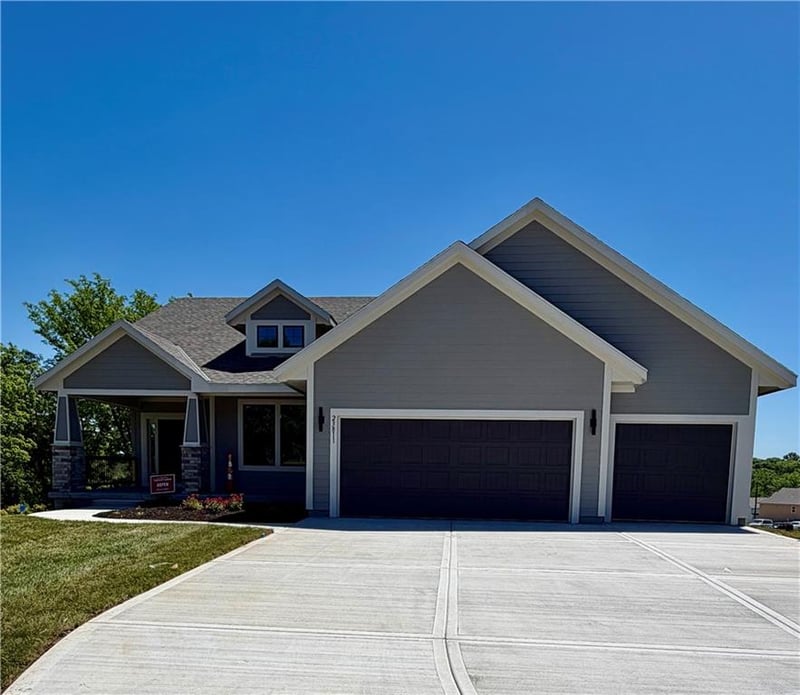 23811 59th Ter, Shawnee, KS 66226