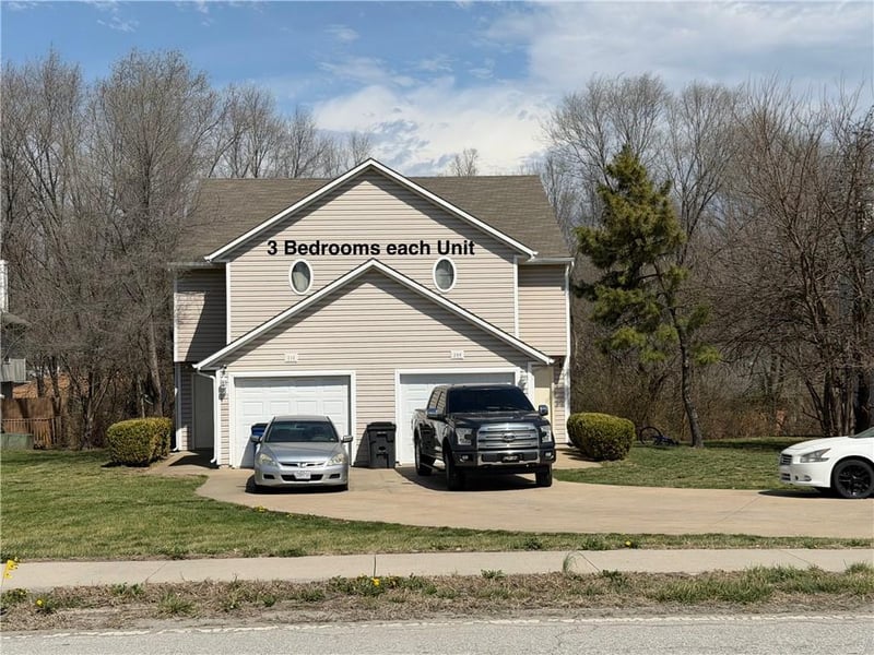 209 - 213 South Ave, Blue Springs, MO 64014