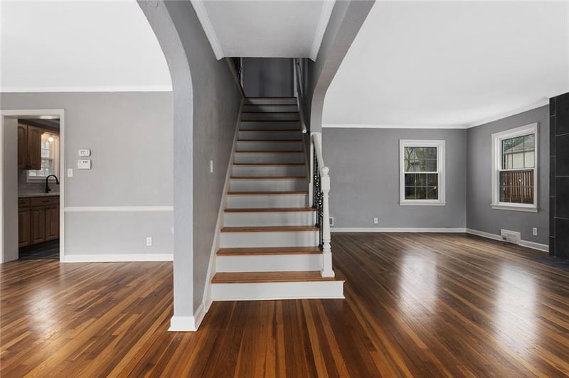 7339 Holmes Rd, Kansas City, MO 64111