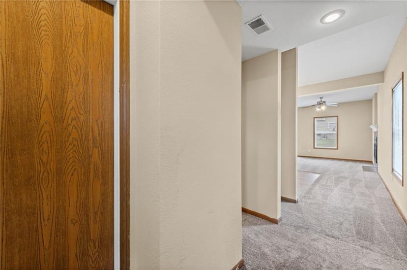1640 Madison St, Lee's Summit, MO 64081