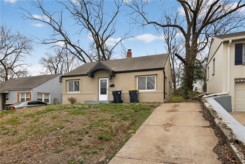 6315 S Benton Ave, Kansas City, MO 64132