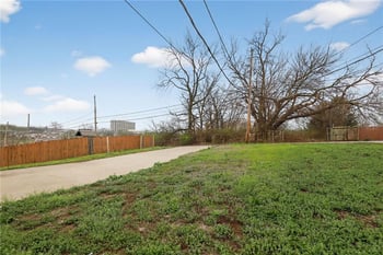 527 Oakland Ave, Kansas City, KS 66101