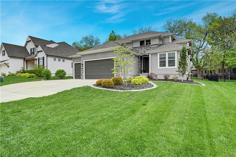 9149 Green Rd, Lenexa, KS 66227