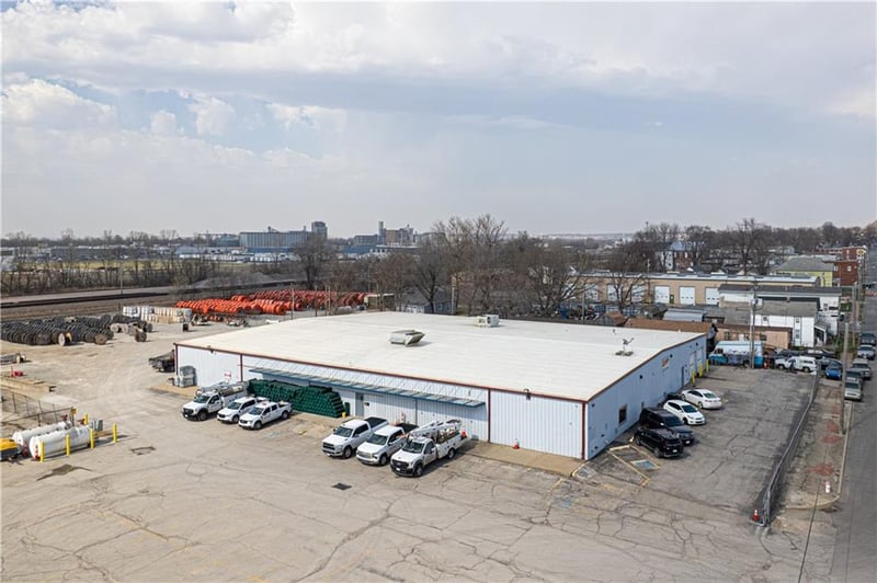 5326 Lake Ave, St Joseph, MO 64504