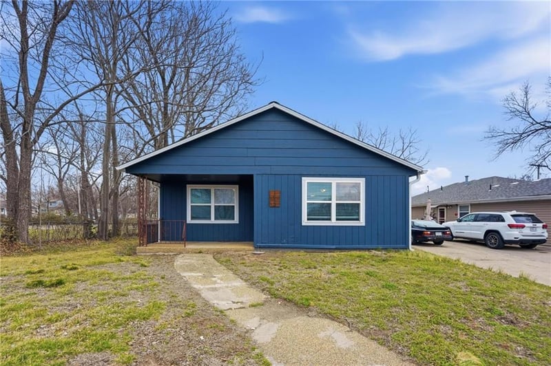 1653 Hardesty Ave, Kansas City, MO 64127