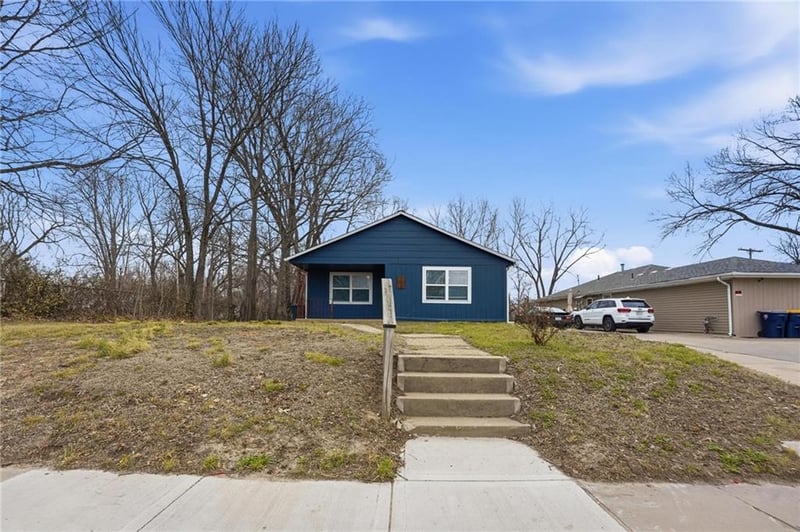 1653 Hardesty Ave, Kansas City, MO 64127