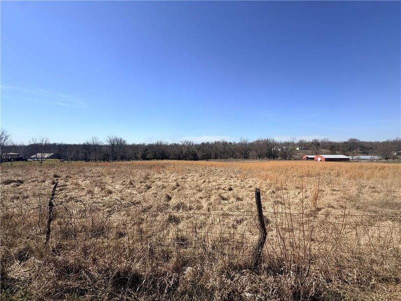 3518 Old Pink Hill Rd, Oak Grove, MO 64075