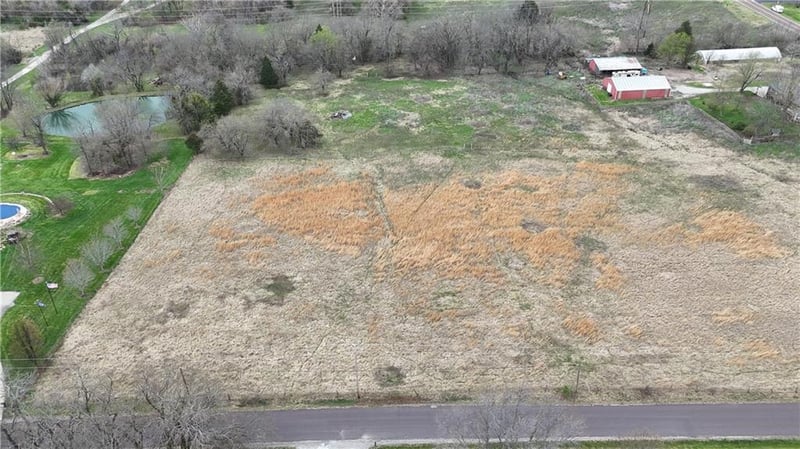 3518 Old Pink Hill Rd, Oak Grove, MO 64075