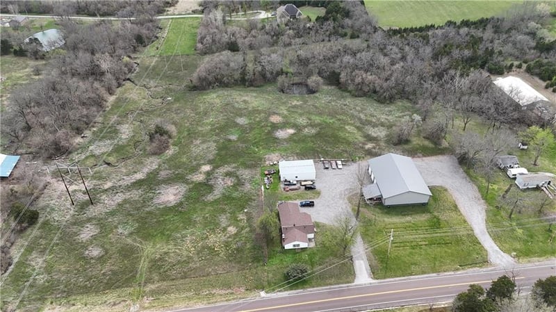 35703 Pink Hill Rd, Oak Grove, MO 64057