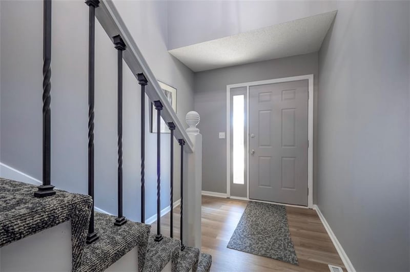 10812 116th St, Overland Park, KS 66210