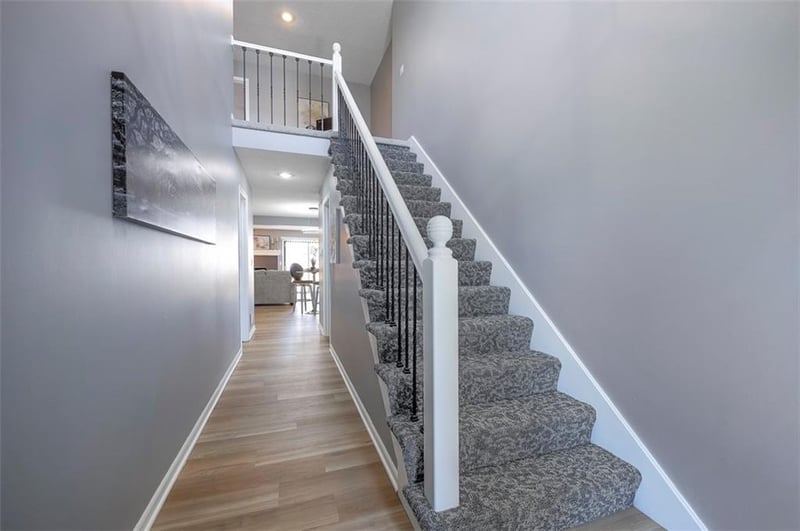 10812 116th St, Overland Park, KS 66210