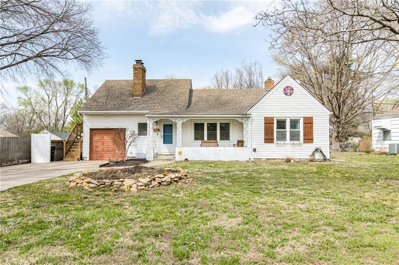 9004 65th Ter, Raytown, MO 64133