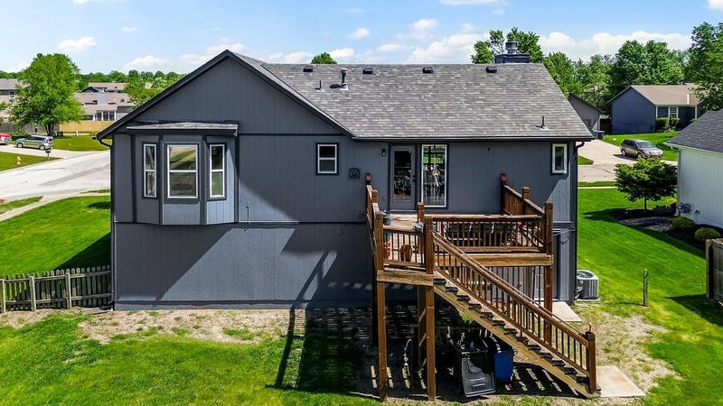 20855 227th St, Spring Hill, KS 66083