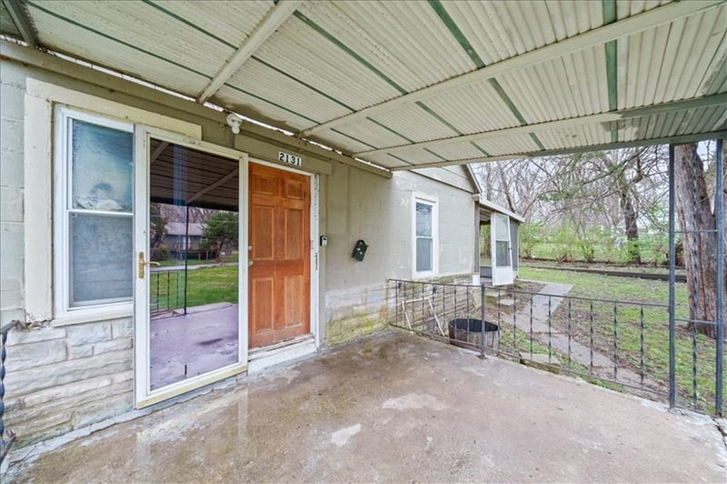 2131 81st St, Kansas City, MO 64132