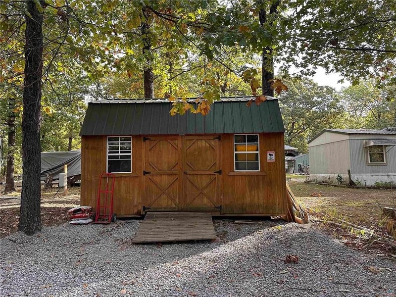 10910 Watchtower Ln, Warsaw, MO 65355