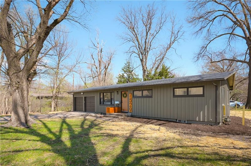 7529 Lamar Ave, Prairie Village, KS 66208
