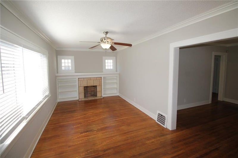 2230 67th Ter, Kansas City, MO 64132