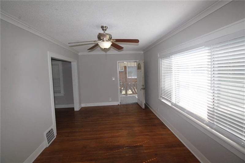 2230 67th Ter, Kansas City, MO 64132