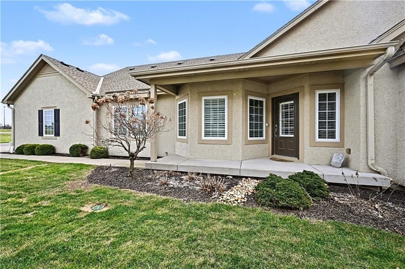 2409 107th Ter, Kansas City, MO 64155