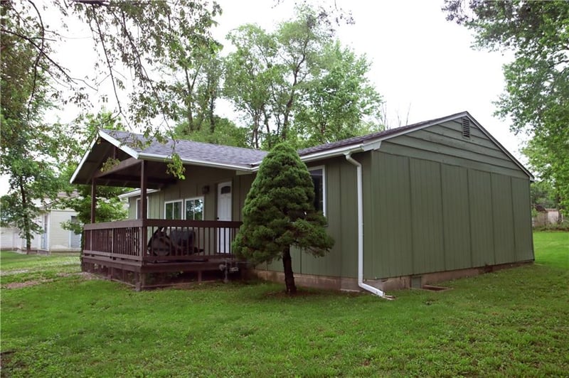 16107 Eastern Ave, Belton, MO 64012