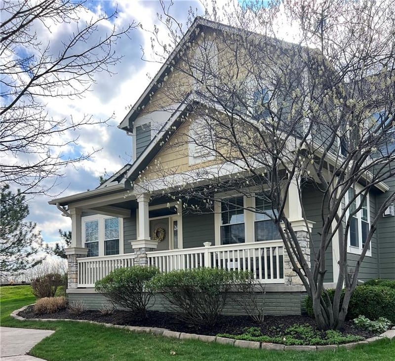 16168 Granada St, Overland Park, KS 66085