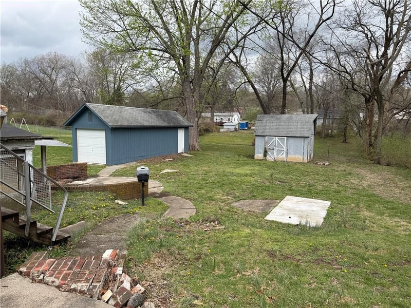 9520 E 67 Ter, Raytown, MO 64133